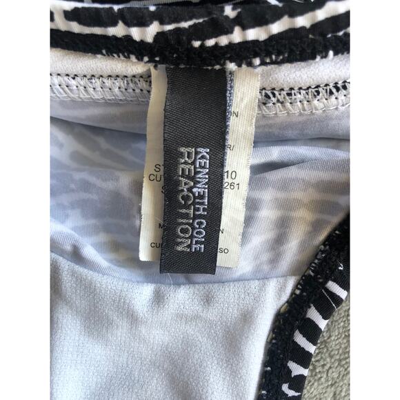Kenneth Cole Reaction Zebra Triangle Ruffle Tankini Bathing Suit Regular Size M - Picture 4 of 8